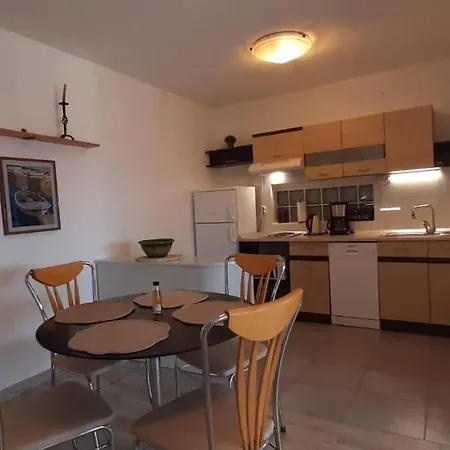 Mezaroca Rogoznica (Sibenik-Knin)