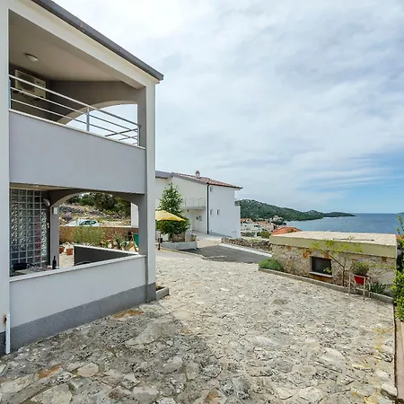 Mezaroca 아파트 로고즈니차