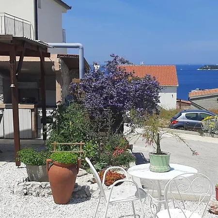 Mezaroca 아파트 로고즈니차