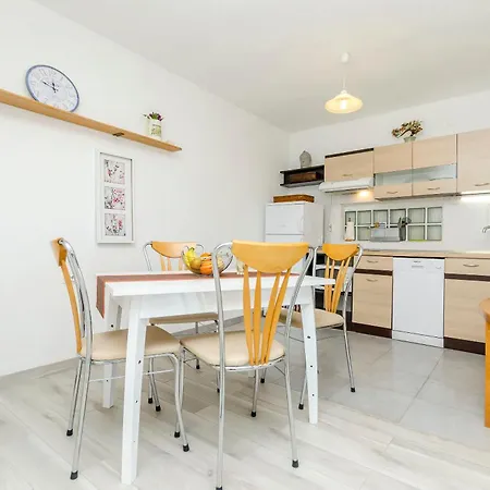 Mezaroca * 로고즈니차