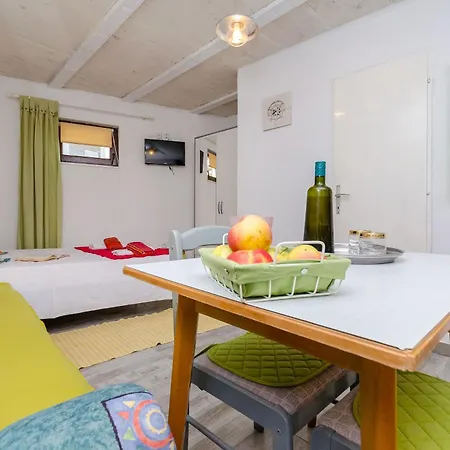 Mezaroca * ロゴズニッツァ