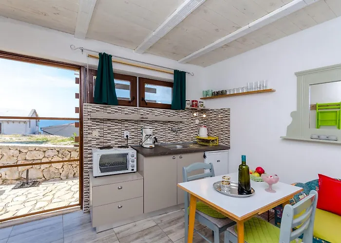 Mezaroca Rogoznica (Sibenik-Knin)